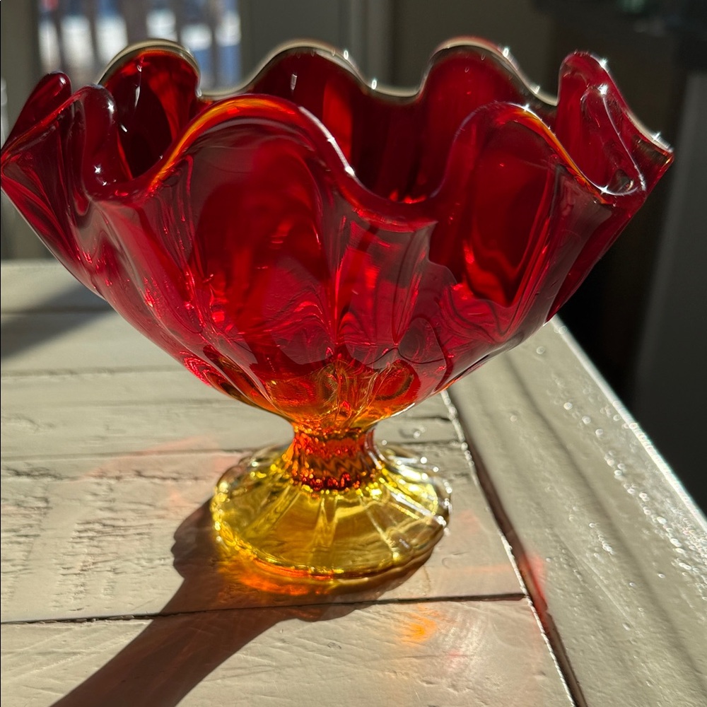 VTG LE Smith Hand Blown Simplicity glowing Amberina Glass Compote Footed Bowl